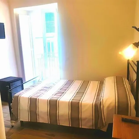 Bed & Breakfast The Tower 4*