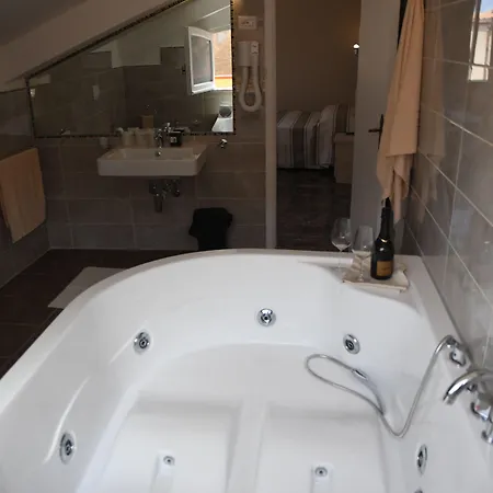 The Tower 4*