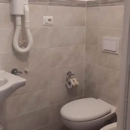 Bed & Breakfast The Tower 4*