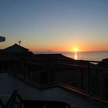 Bed & Breakfast The Tower 4*