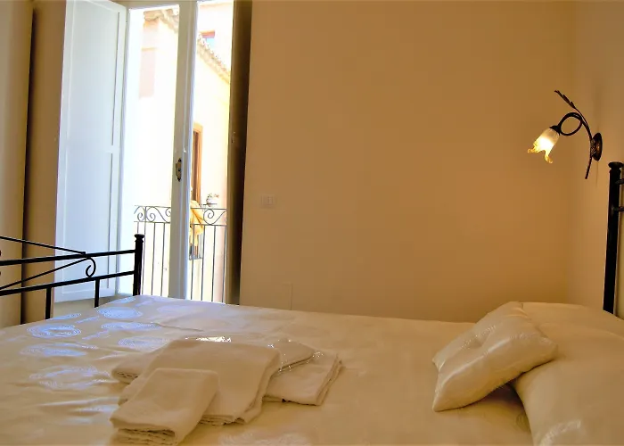 Bed & Breakfast The Tower 4*