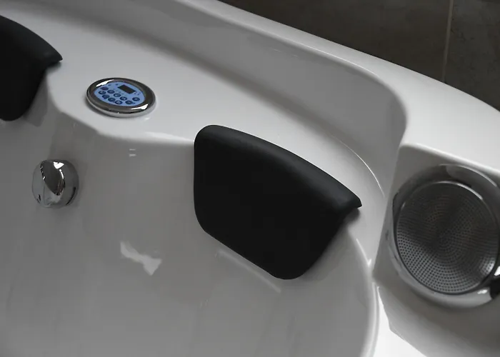 The Tower Nocleg ze śniadaniem