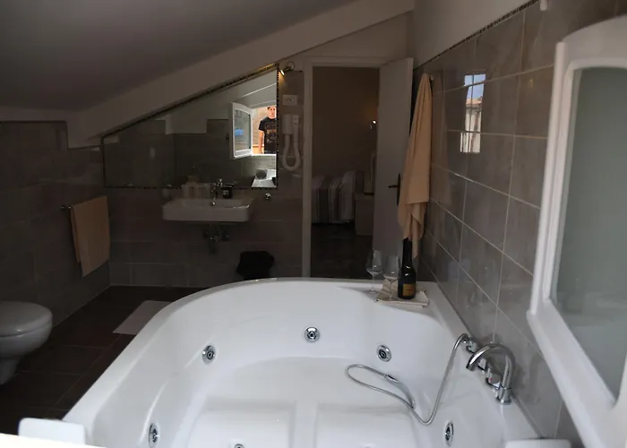 Nocleg ze śniadaniem The Tower 4*