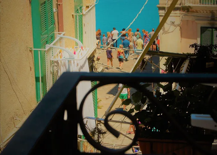 Bed & Breakfast The Tower 4*